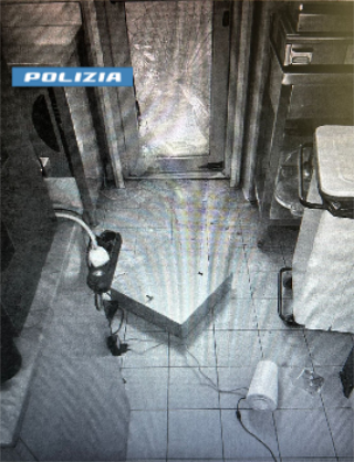 Ruba in due locali a Torino, arrestato 21enne